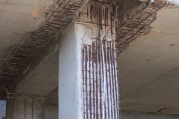 Hydrodemolition betonnen pilaar